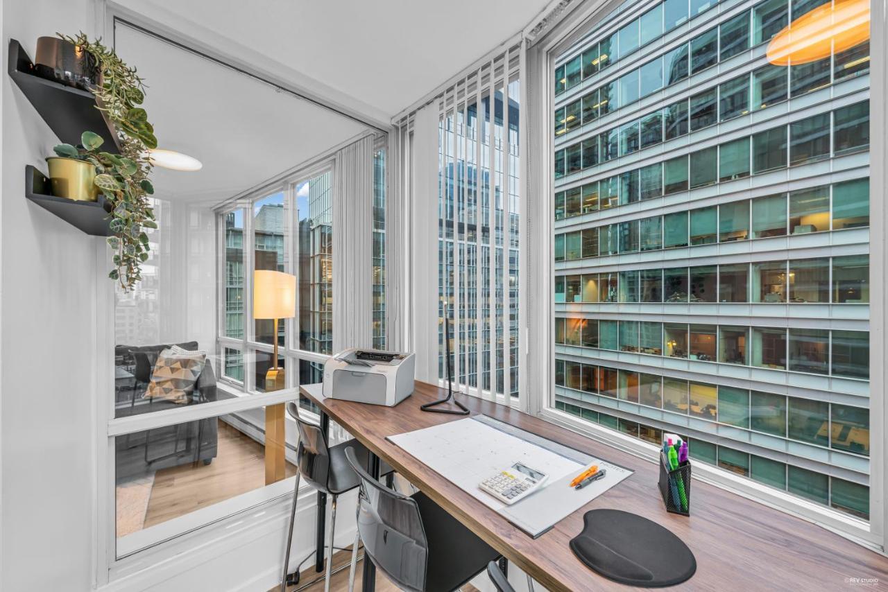 1-Br Condo In Downtown Coal Harbour With Parking And City Views Vancouver Exterior foto